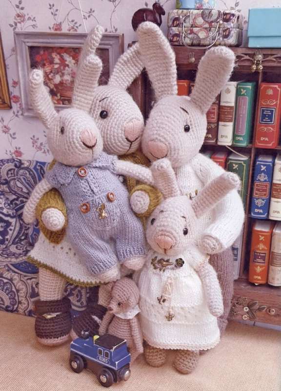 Вязаное счастье семейства Кроликовых. Больше чем амигуруми + уникальные наряды на все случаи жизни