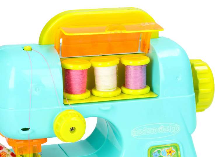 Игрушка -  Электрическая швейная машина 